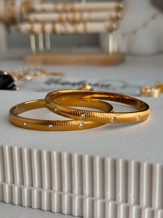 Delia Bangle