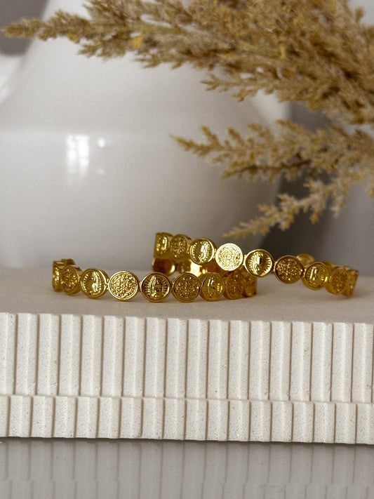 Medallion Cuff