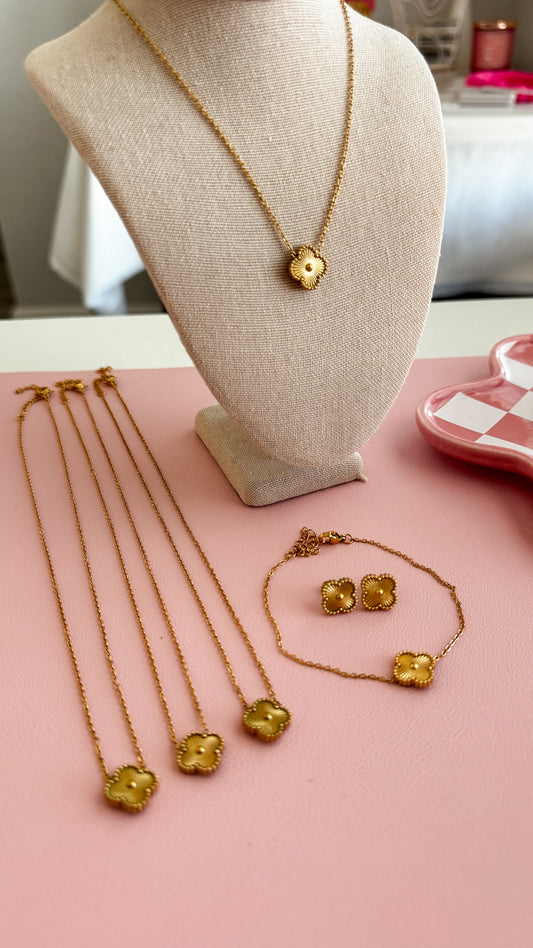 Kara Necklace