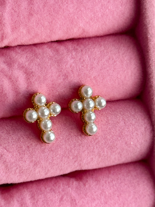 Cruz Perlada Studs