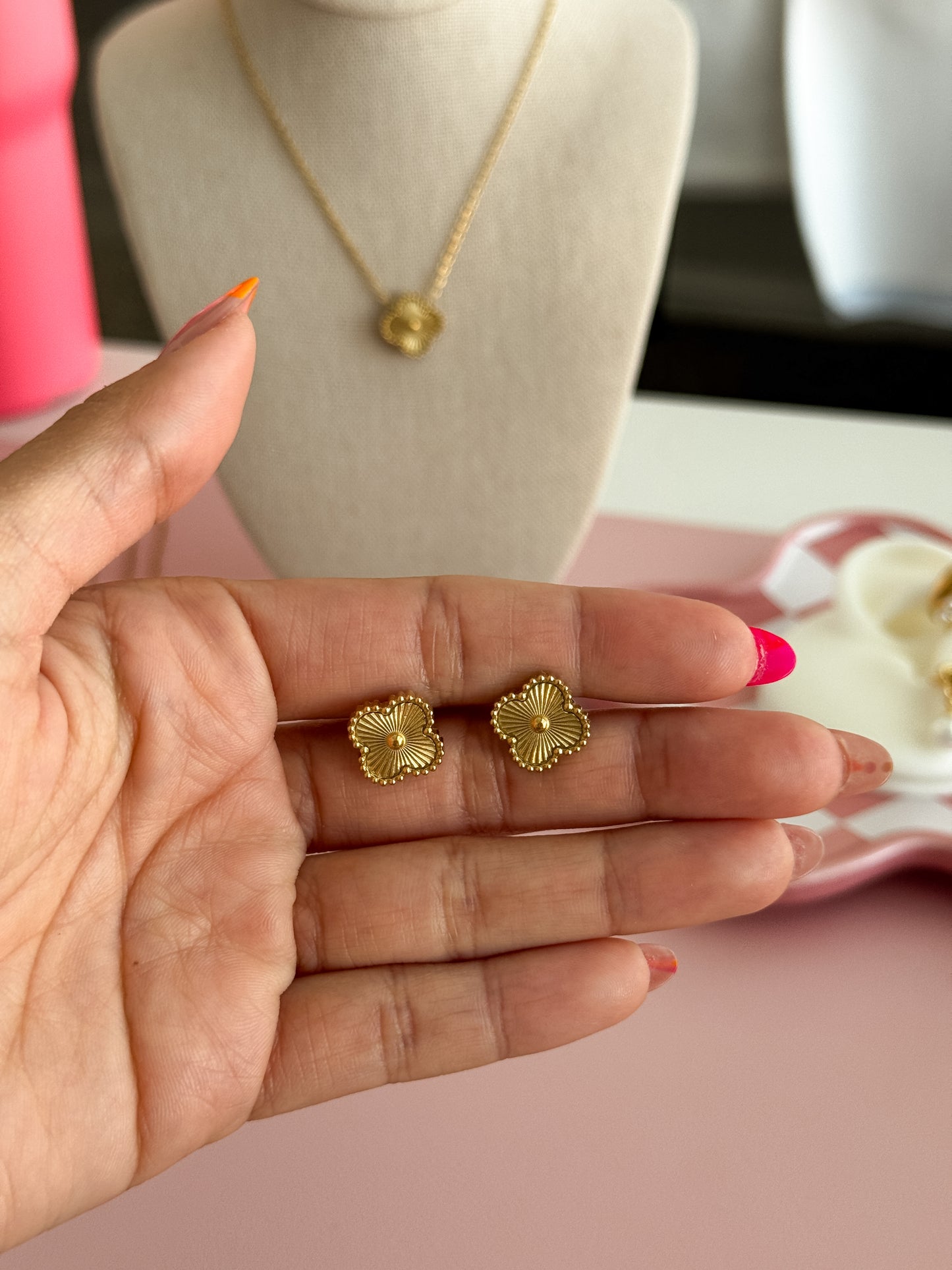 Kara Studs