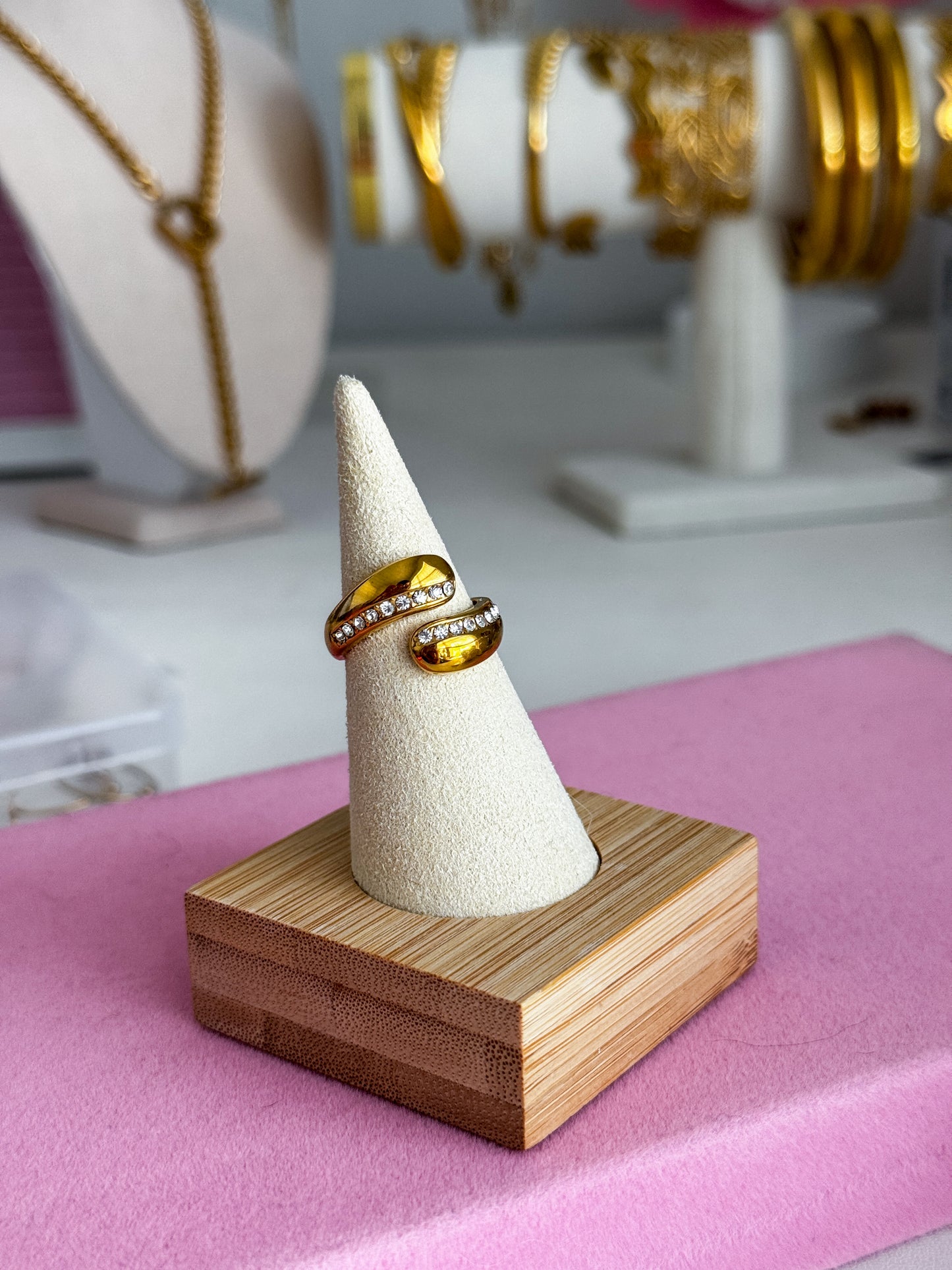 Olivia Ring